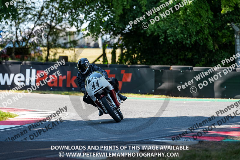 cadwell park;cadwell park photographs;cadwell trackday photographs;enduro digital images;event digital images;eventdigitalimages;peter wileman photography;racing digital images;trackday digital images;trackday photos